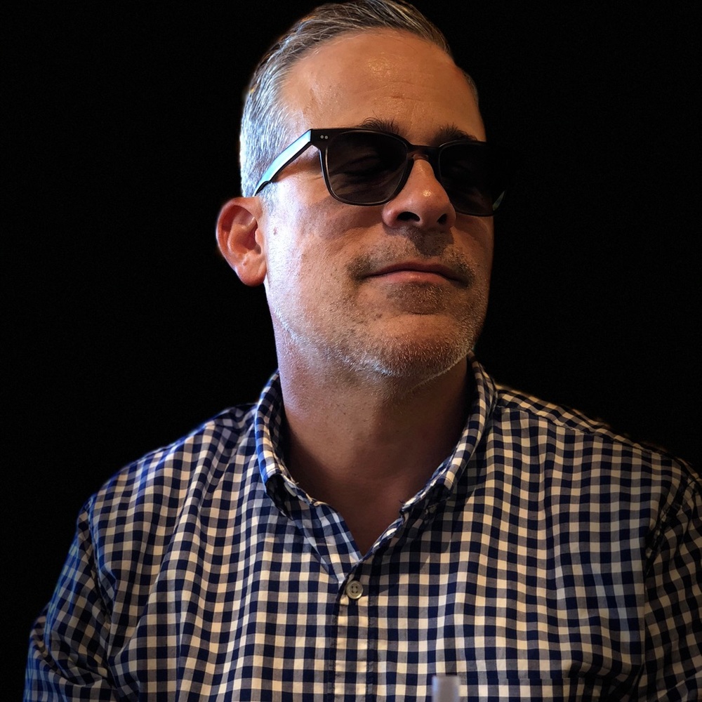 Meet your Posher, Elias